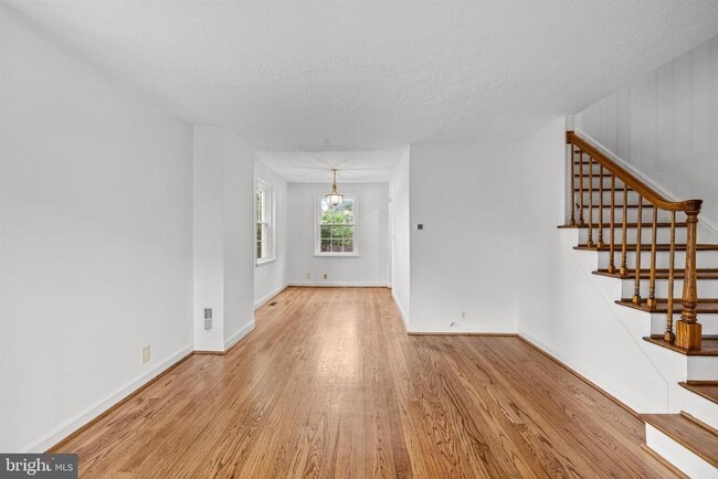 Building Photo - 3061 S Woodrow St