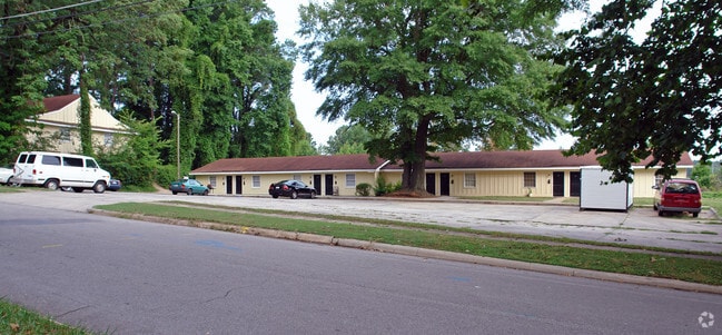1335 - 1343 Courtland Dr - 1335-1343 Courtland Dr