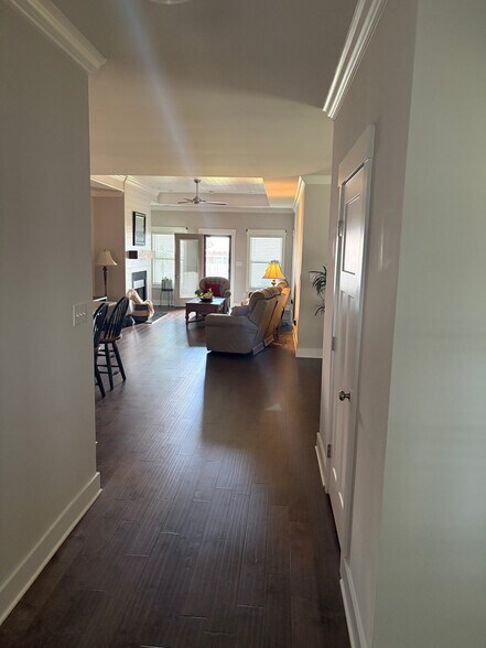 Building Photo - 2412 Celia Ct