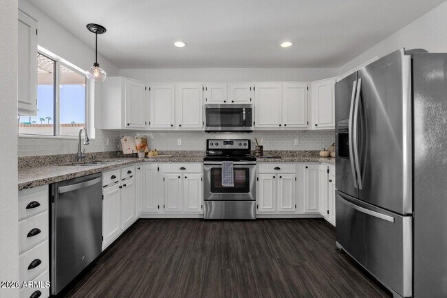 Building Photo - 11765 N 112th St