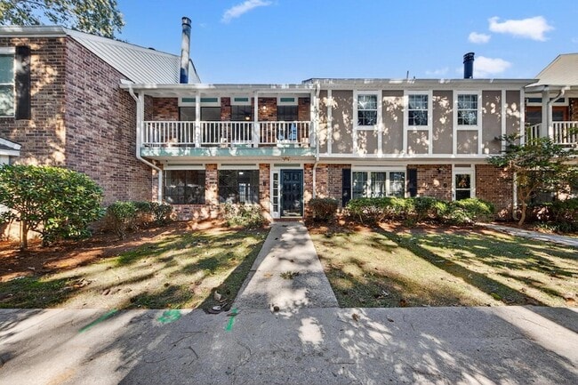 Building Photo - 2943 Cathedral Ln