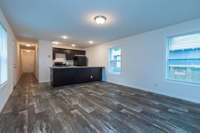 Building Photo - Charming 3-Bedroom Home with Spacious Yard in North Tulsa