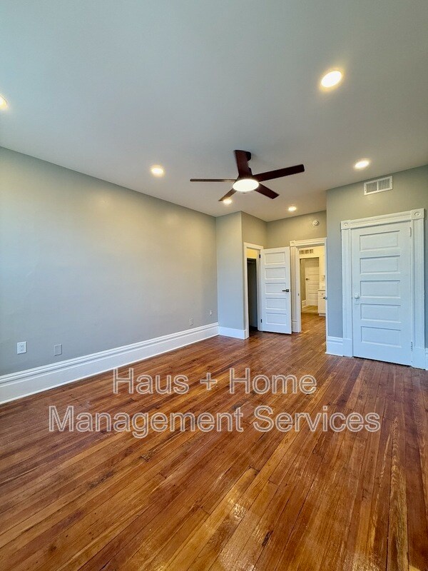 Building Photo - 906 Penn Ave