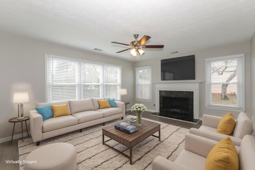 Building Photo - 2403 Scarlet Ln SE