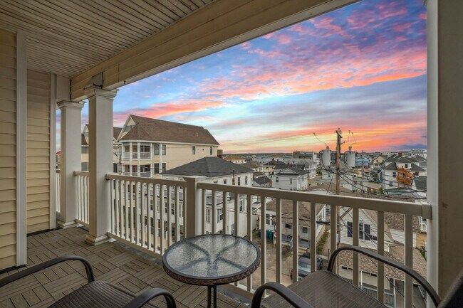 Building Photo - 15 K St