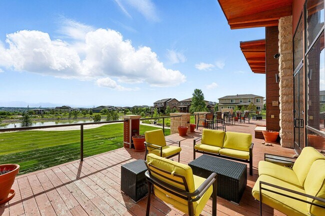 Building Photo - Spacious Home with 2-Car Garage and Centra...