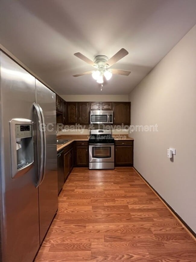 Building Photo - 950 E Wilmette Rd