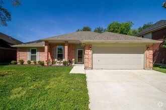 Building Photo - 2918 Abbey Field Dr