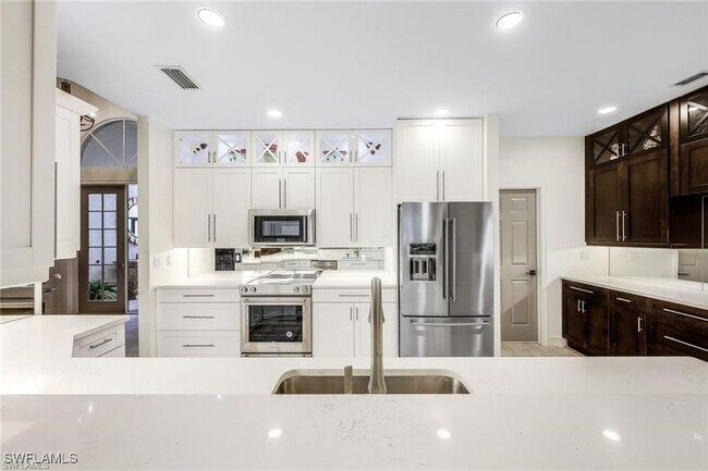 Building Photo - 15218 Harbour Isle Dr