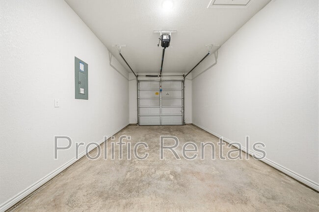 Building Photo - 509 Adley Ave