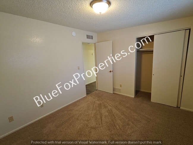 Building Photo - 3116 W Alaska St