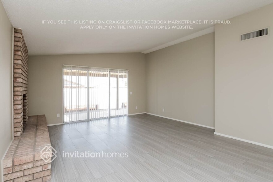 Building Photo - 2140 N College Ct