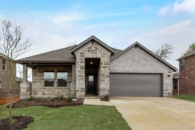 Building Photo - 208 Briarwood Ln