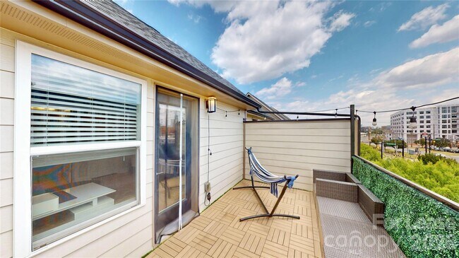 Building Photo - 3804 Sky Haven Dr