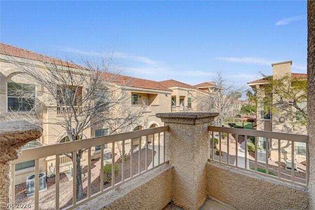 Building Photo - 10550 W Alexander Rd