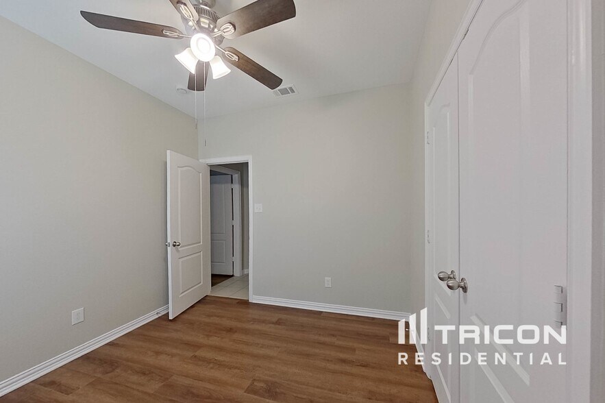 Building Photo - 6332 Spring Ranch Dr