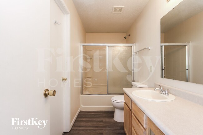 Building Photo - 11511 Presidio Dr