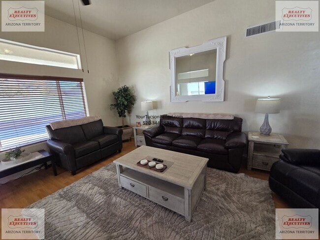 Building Photo - NE off Wrightstown & Pantano 3/2 with pool, patio and loads of upgrades