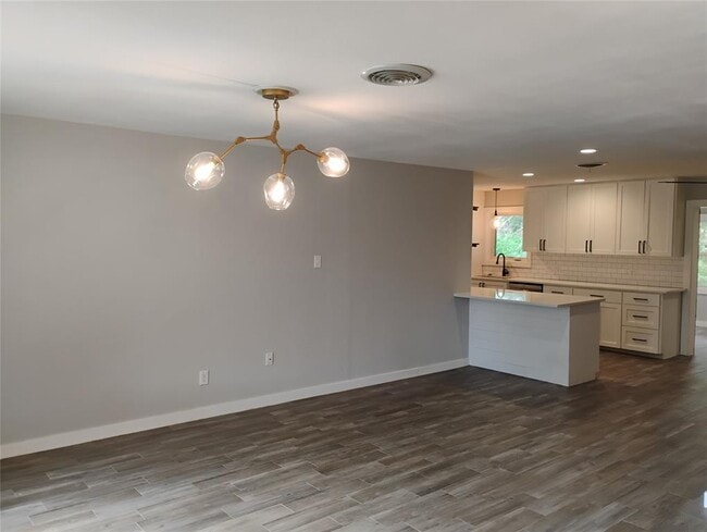 Building Photo - 103 Laurel Ridge