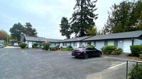 Building Photo - Anita Manor Apartments