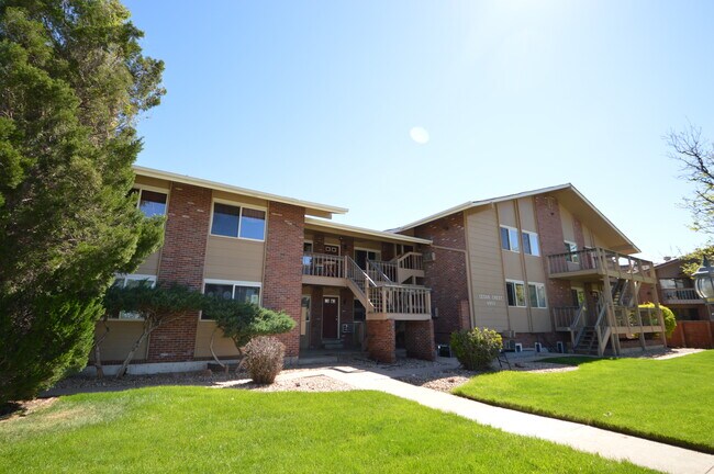 Building Photo - 4955 Moorhead Ave