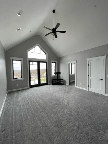 Master BR w/ balcony - 30 Quimby Mountain Rd
