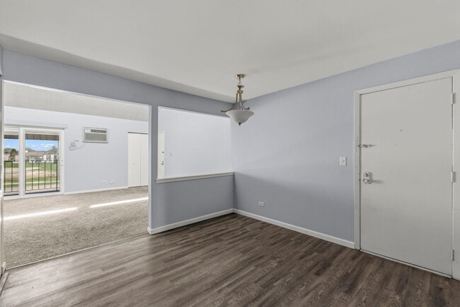 Building Photo - 535 W Lies Rd