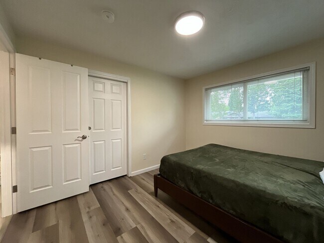 Building Photo - Three-Bedroom Home Near Nike Campus with Bonus Room, Large Deck & Two-Car Garage