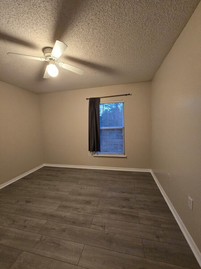 Building Photo - 12473 Woodbury Cove Dr
