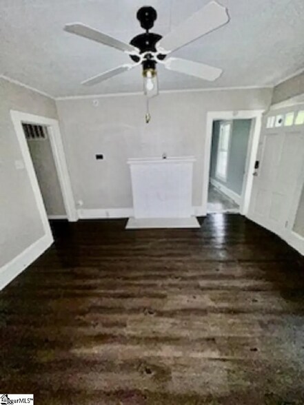 Building Photo - 533 Farley Ave