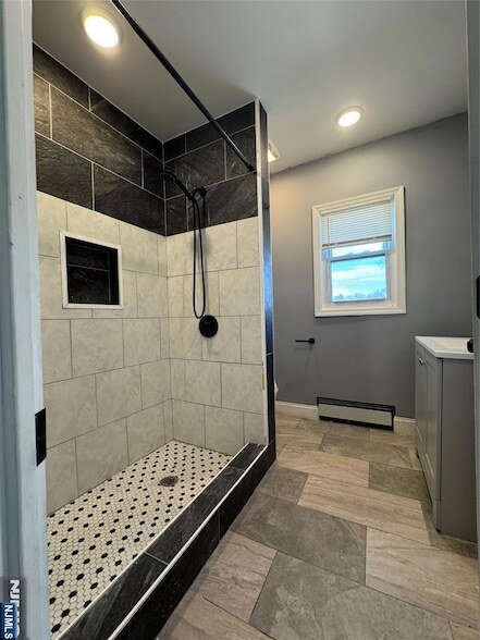 Building Photo - 1624 Teaneck Rd