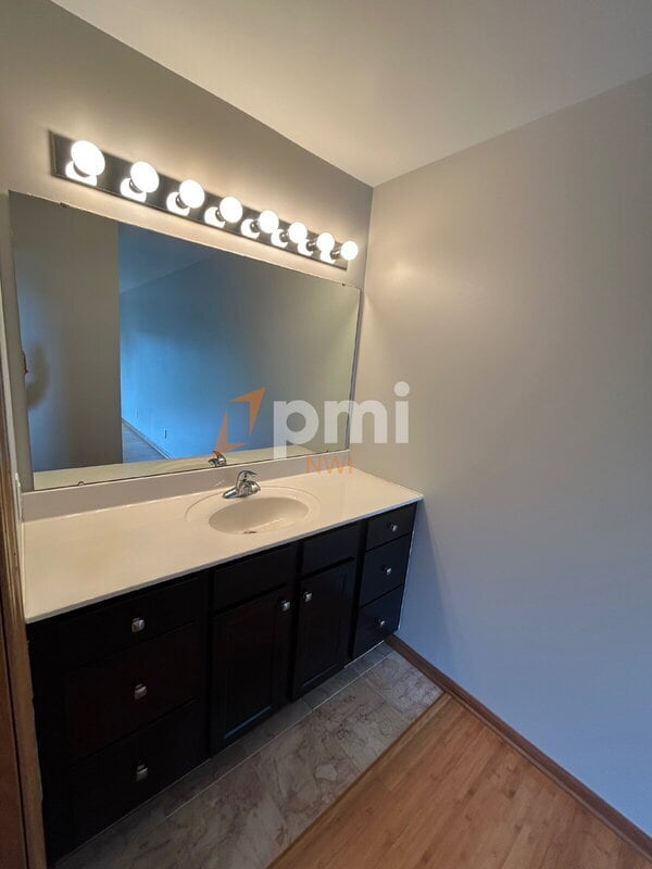 Building Photo - 162 Mallard Pointe Dr