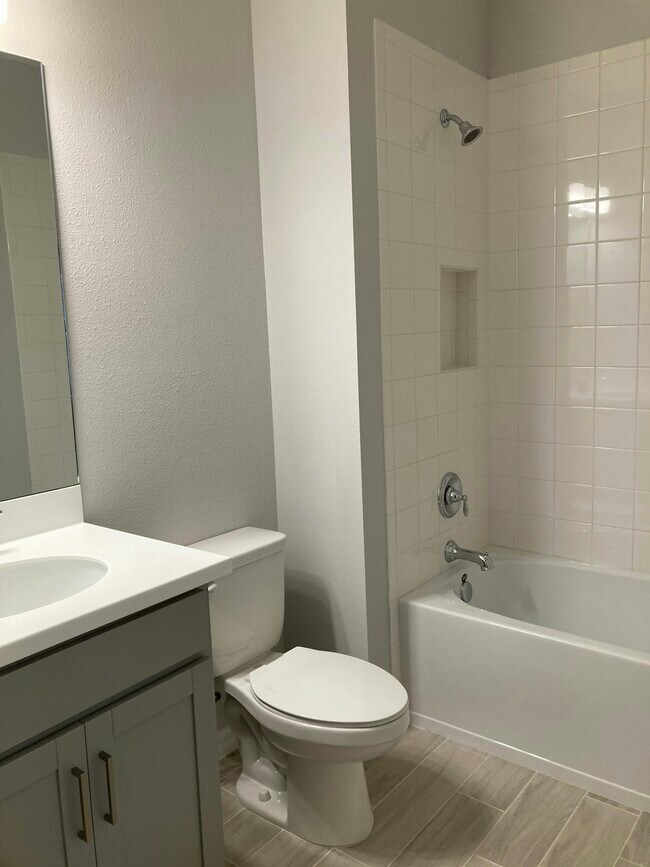 Building Photo - 15333 Isla Palma Ln