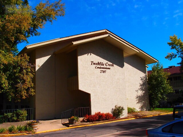Complex - 2707 Valmont Rd Apt 107D