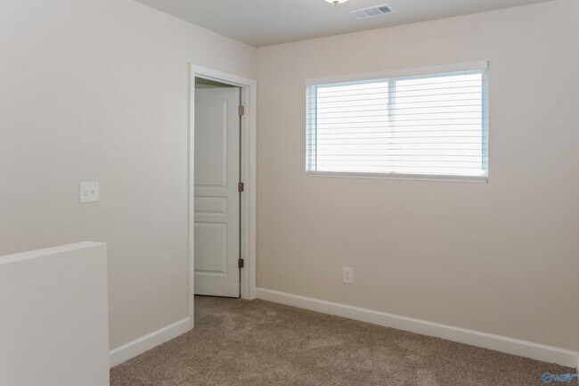 Building Photo - 16936 Wellhouse Dr