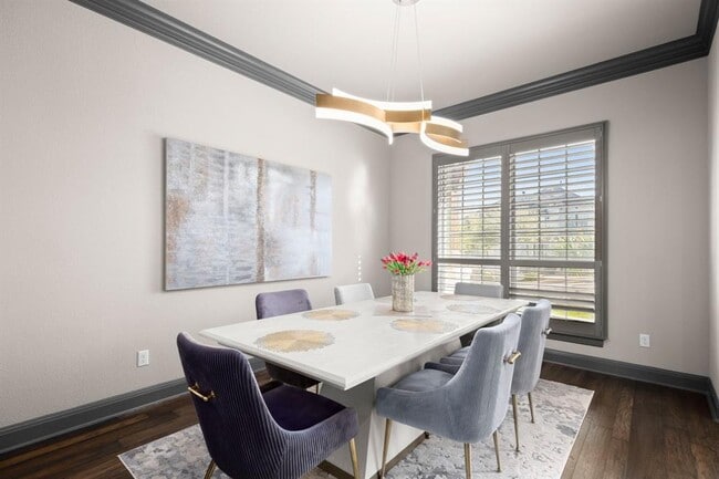 Building Photo - 5916 Davenport Divide Rd