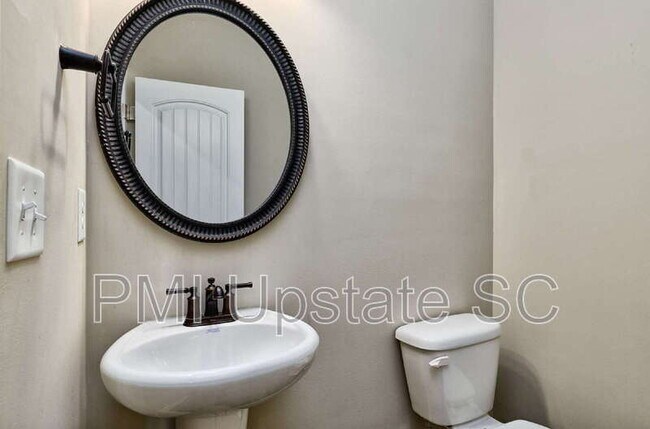 Building Photo - 2310 Ditton Ct