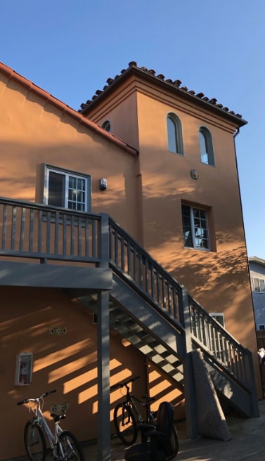 Building Photo - 6636 Del Playa Dr