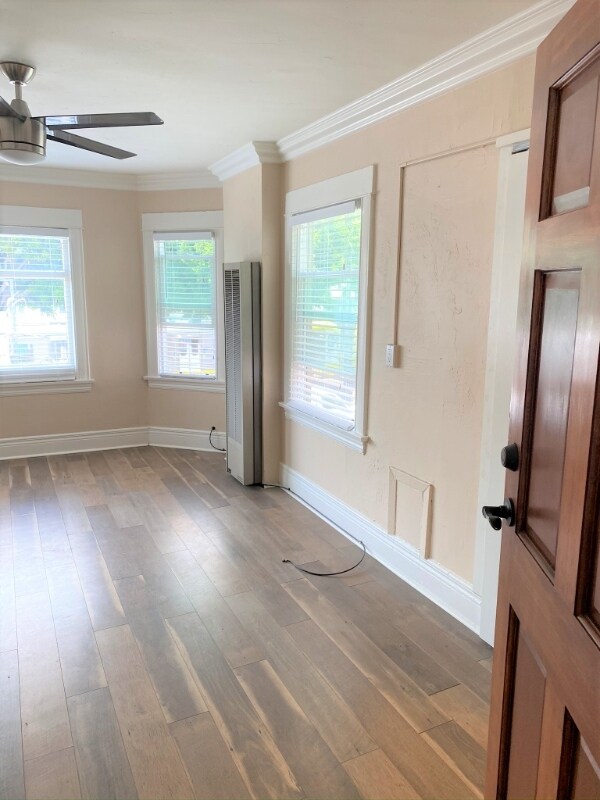 Building Photo - 744 Pine Ave