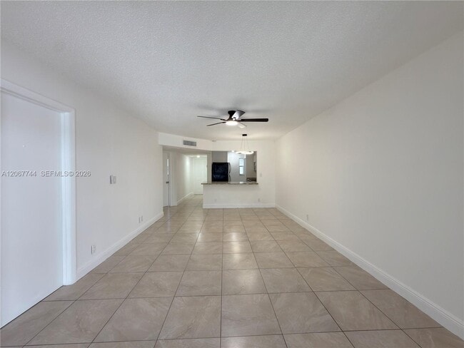 Building Photo - 7801 S Colony Cir