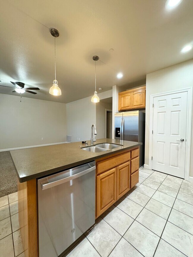 Building Photo - 1437 Wyla Walk