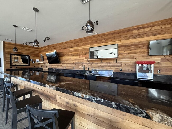 Building Photo - Beautiful Contemporary home with panoramic...