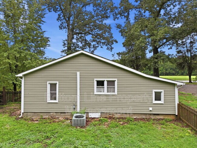 Building Photo - 10317 NC 42