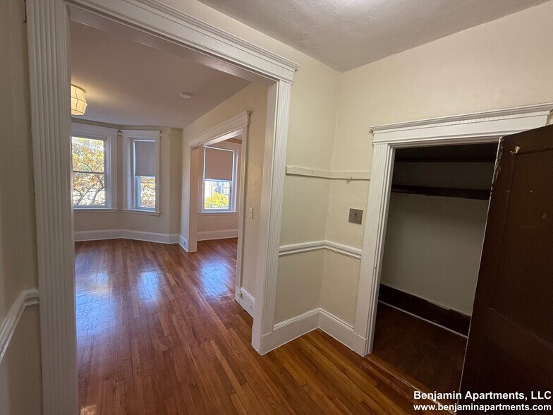 Building Photo - 1371 Commonwealth Ave