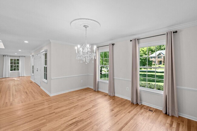 Building Photo - 6609 Heidi Ct