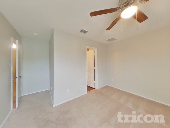 Building Photo - 5632 McClelland St