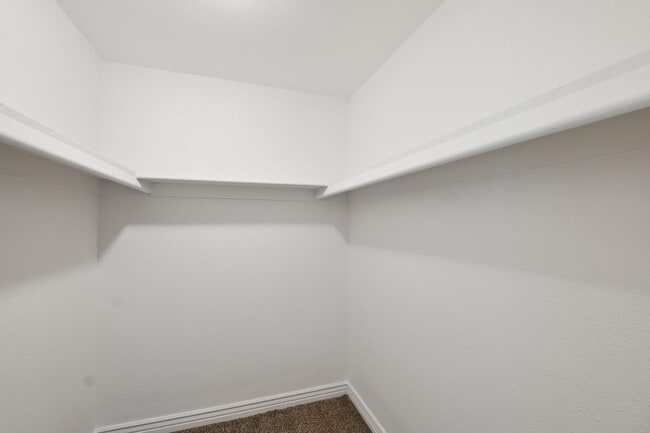 Building Photo - 540 N May