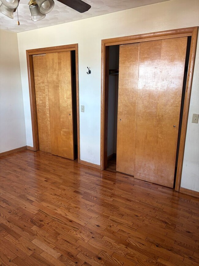Building Photo - Cross Lanes Townhouse
