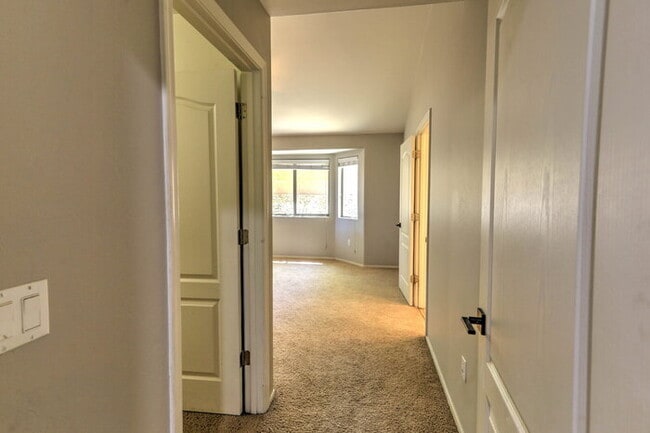 Building Photo - Madera Highlands