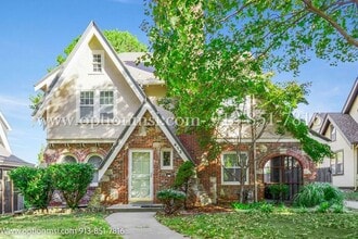 Building Photo - Rockhill Gardens Beauty-